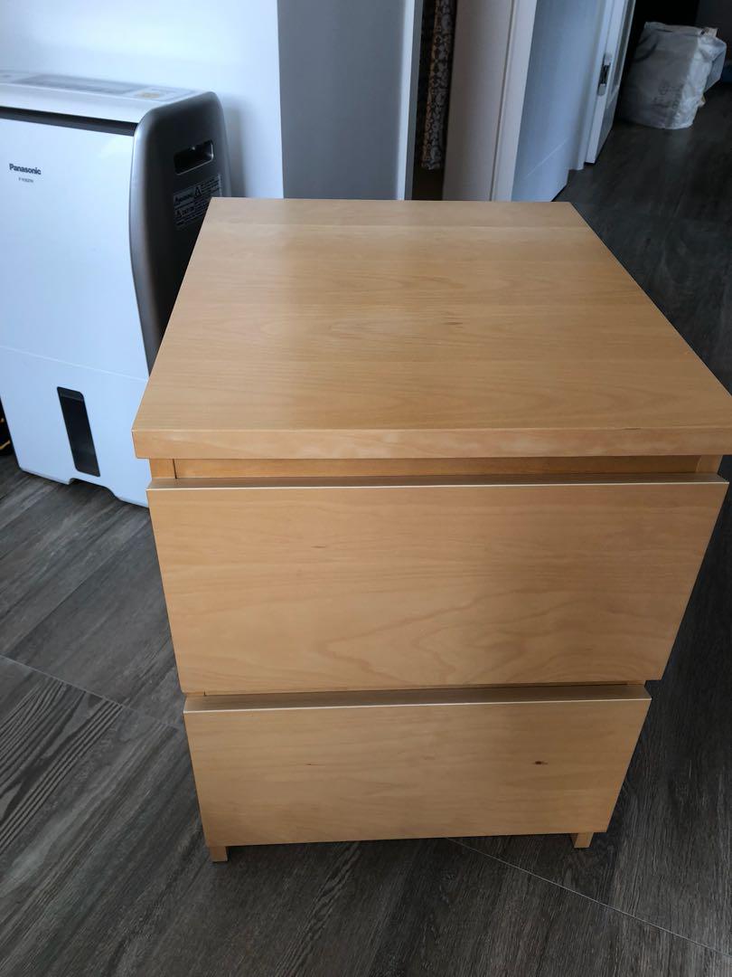 Ikea MALM bedside tables and chest, 傢俬＆家居, 傢俬, 書櫃、櫃子及架 Carousell