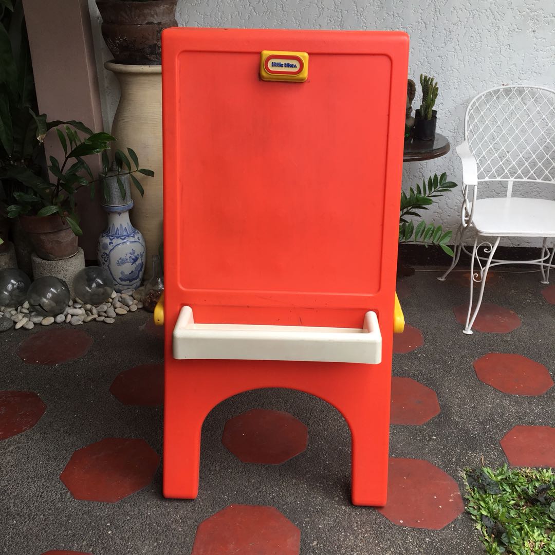 Little Tikes Easel rare vintage, Babies & Kids, Infant Playtime on