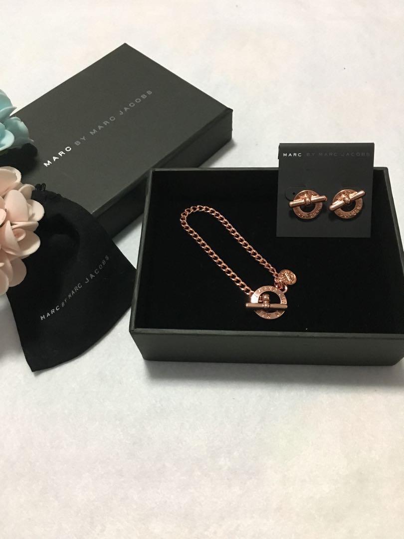 Marc jacobs online rose gold bracelet