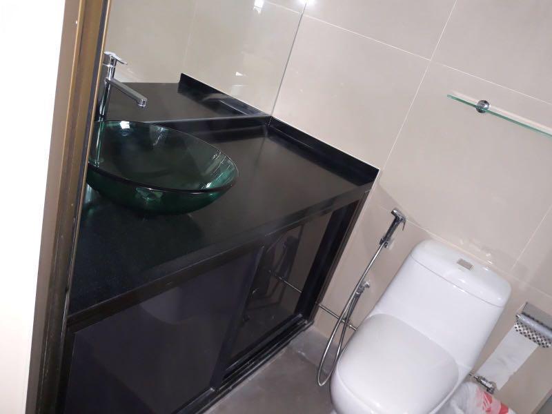 Polish of old solid surface vanity top, Furniture & Home Living