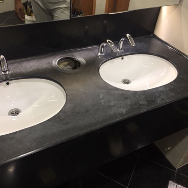 Polishing solid surface tops, Furniture & Home Living, Home Decor