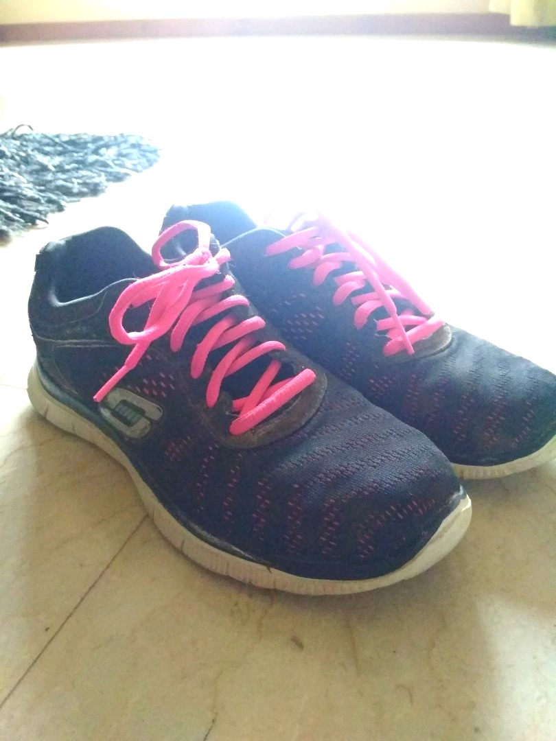 skechers skech knit shoes