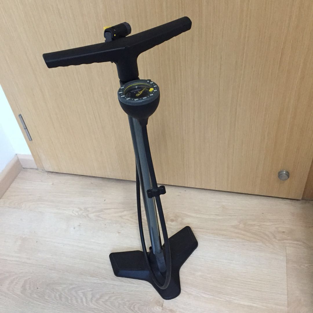 Topeak Joe Blow Race Floor Pump Sports Equipment Bicycles Parts Bicycles on Carousell