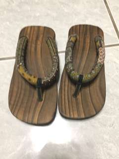 中小童木屐