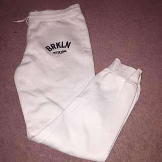 ARITZIA LA NOTTE WHITE SWEAT PANTS SIZE M