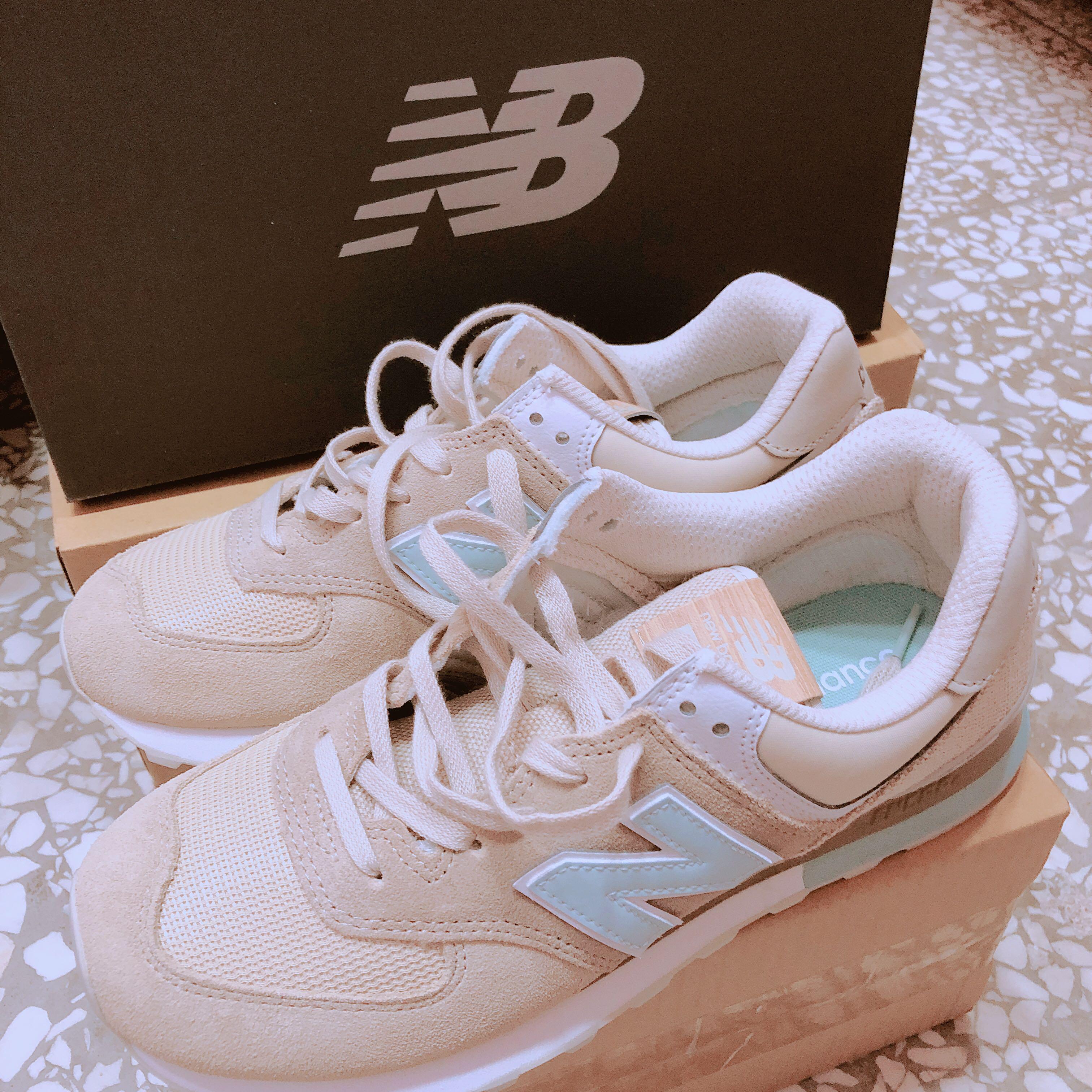 new balance 243