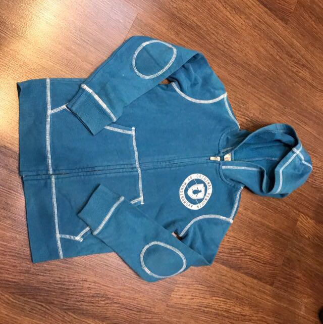 PRICEDROP Sale!!! Authentic Penguin Cotton Jacket (Category: Babies & Kids Fashion) located in Quezon City. Submitted by rapunzel20 (Listing ID 175711654, Image 2). Description: Slightly used color : aquablue fabric : cotton size : L (7).