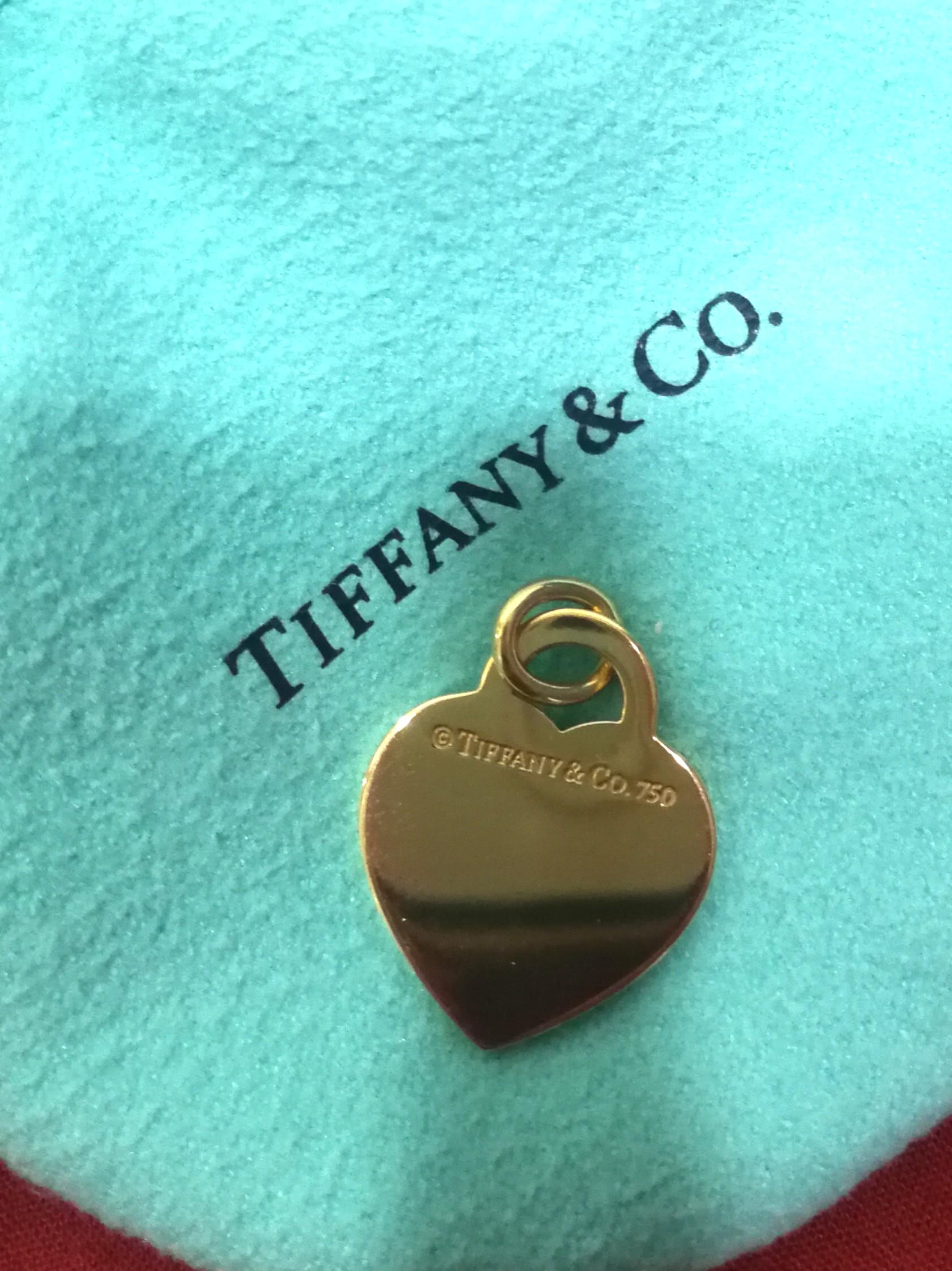 Autre Marque Tiffany Pink 18K Heart Lock Pendant Necklace Golden