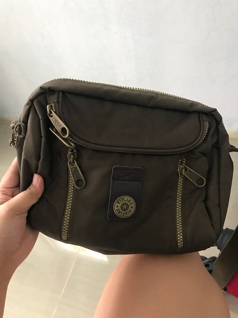 clutch kipling bags