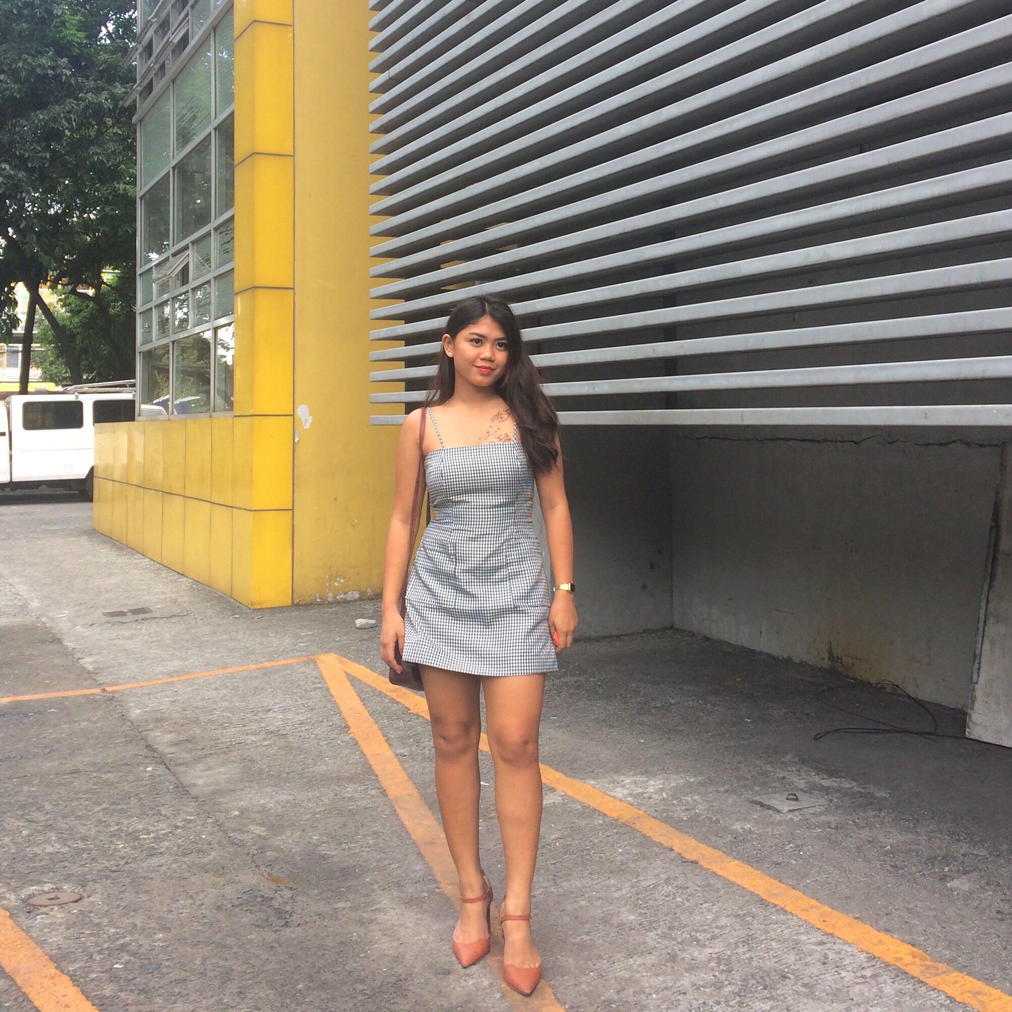 Gingham Dress (Category: Dresses) located in Manila. Submitted by cg1313 (Listing ID 175733363, Image 1). Description: Used once It is personalized, my own fabric and design Bust: 34 Waist: 27 Hips: 34 Kindly send a message for more info PS. Last price #gingham #dress .