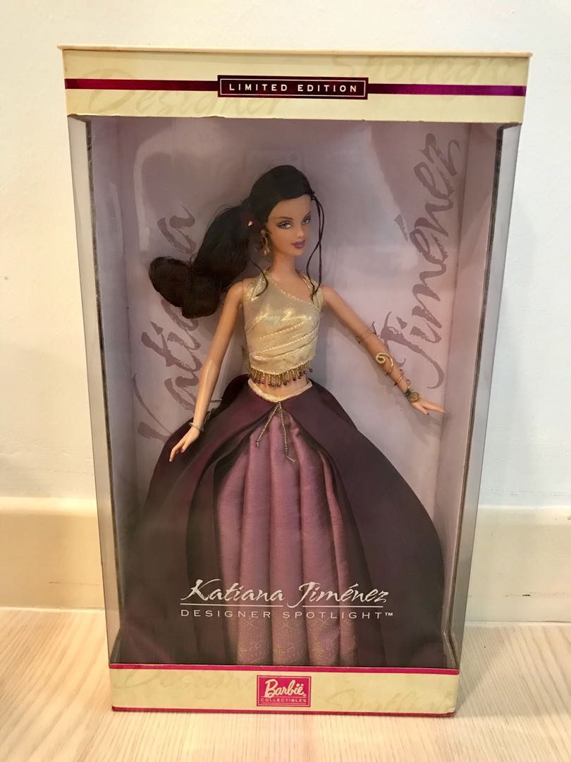 Barbie Katiana Jimenez – Designer Spotlight – Poupée Espagne 2002 Mattel B0836