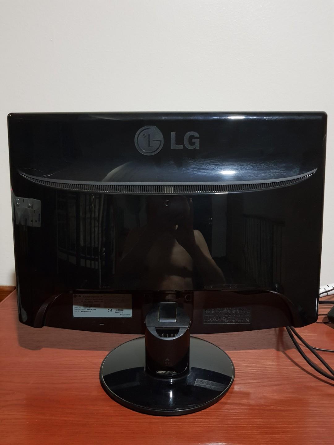 LG FLATRON W2252TQ Monitor, Computers & Tech, Parts & Accessories ...