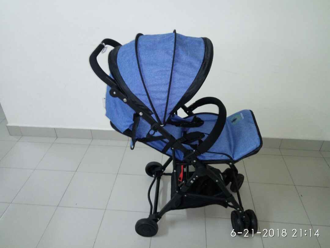 Lightweight 4.1kg Louis Le Petit Baby Stroller Babies Kids Going Out Strollers on Carousell