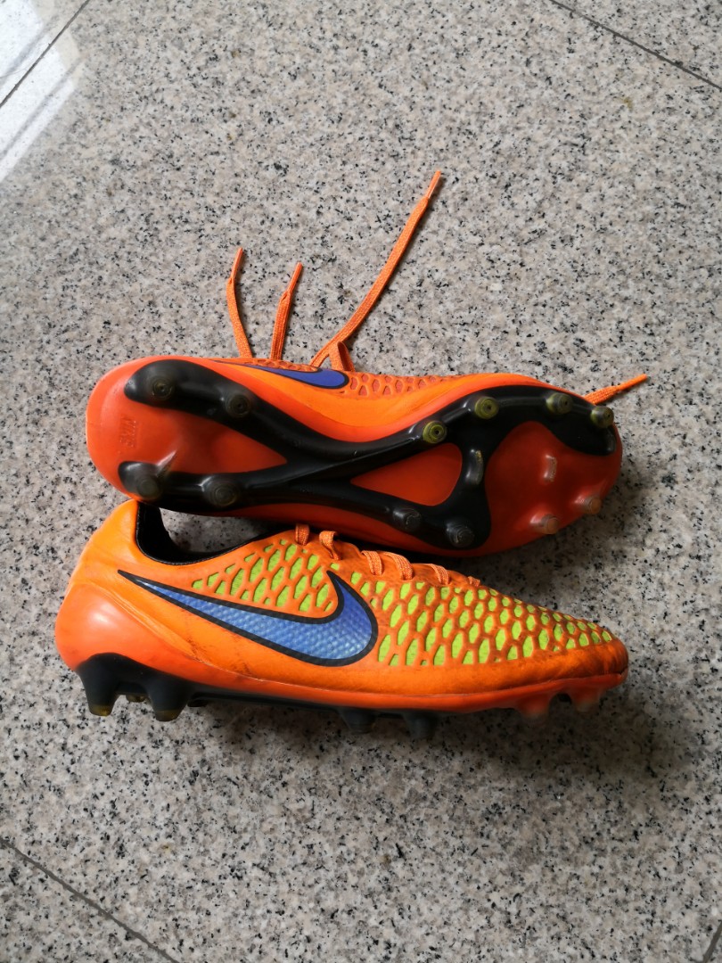 magista boots