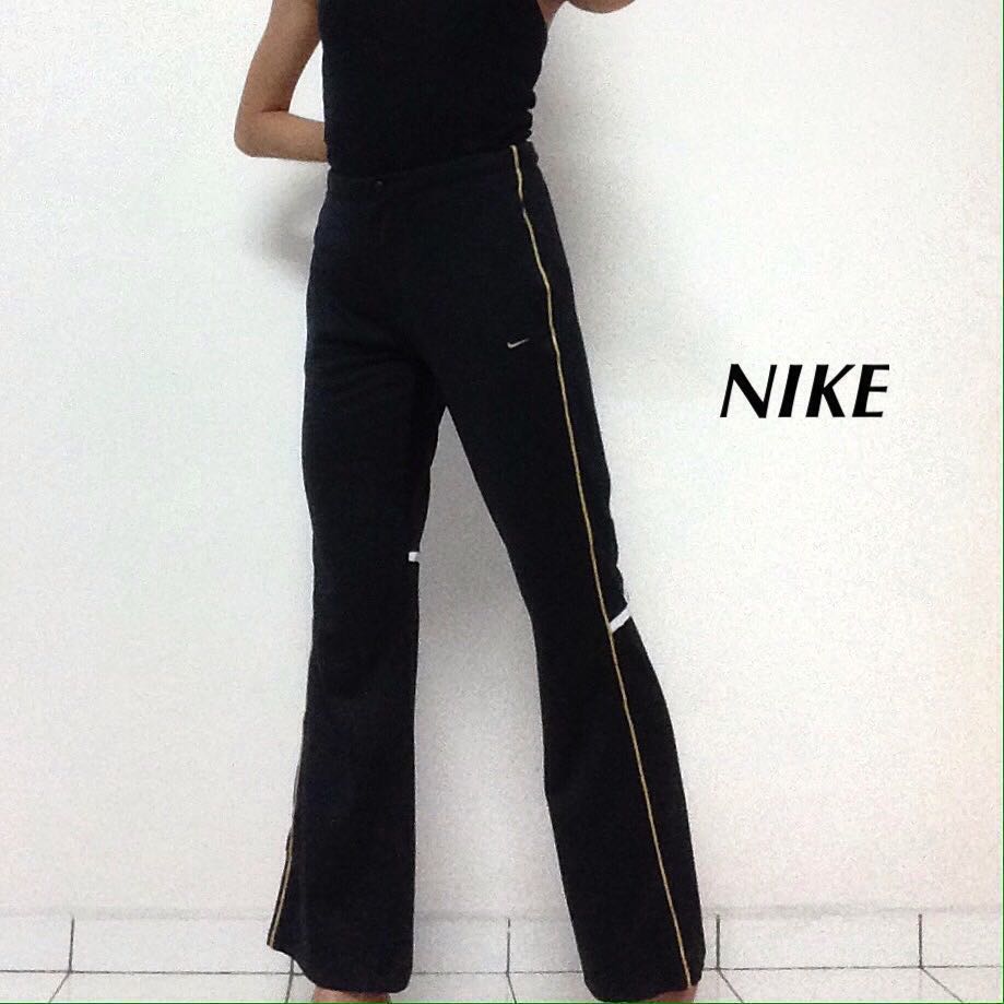 Nike bootcut deals