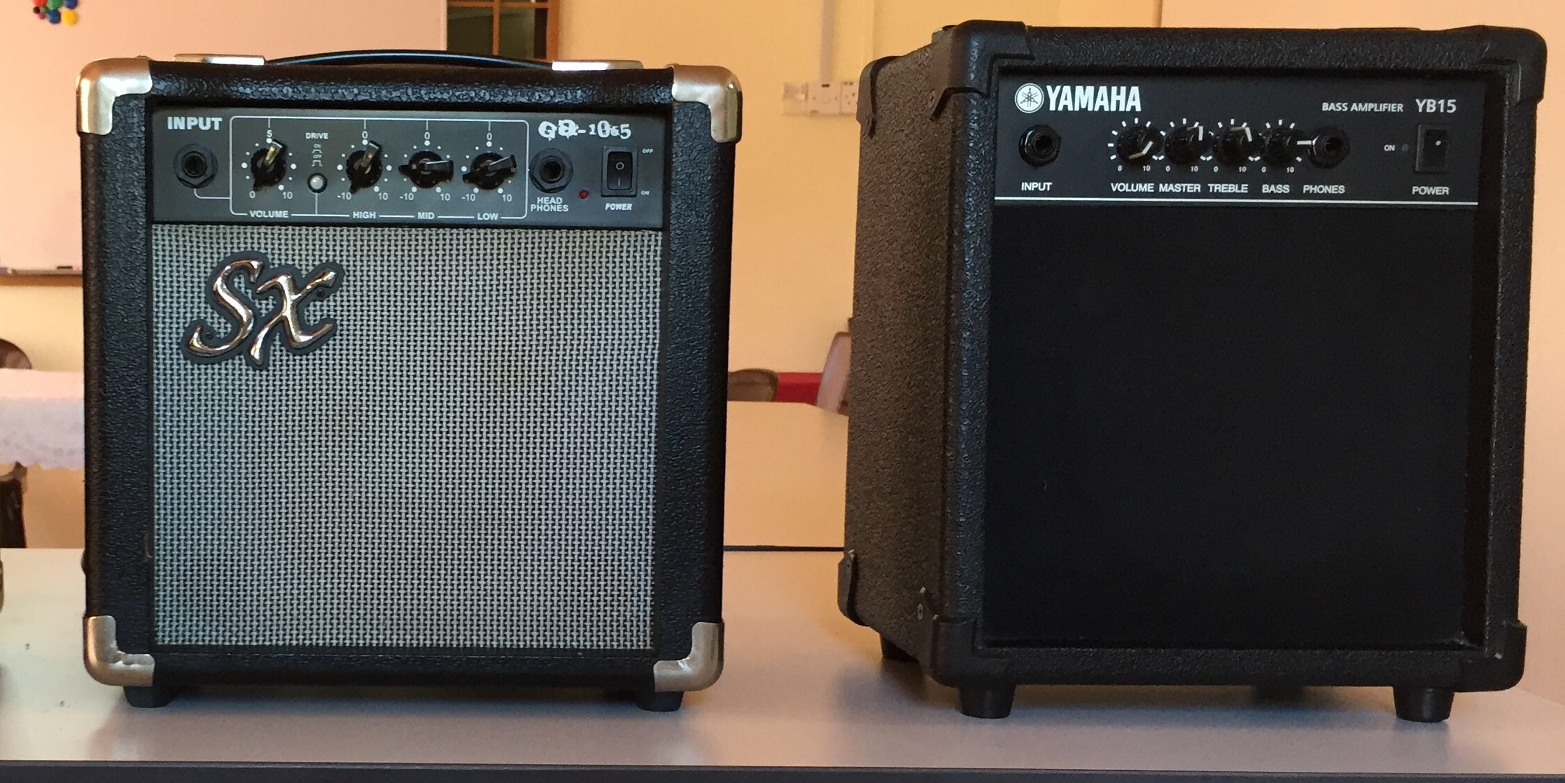 Yamaha Bass amp and SX Guitar amp, Music & Media, Music Accessories on