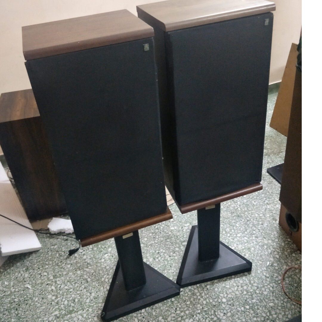 acoustic research floor standing speakers