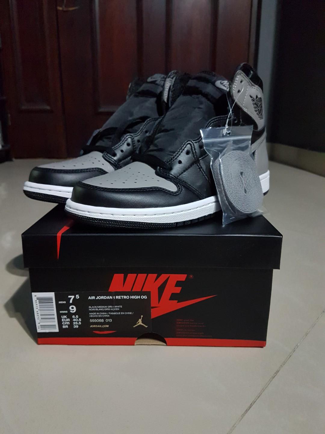 Air jordan sales 1 shadow box