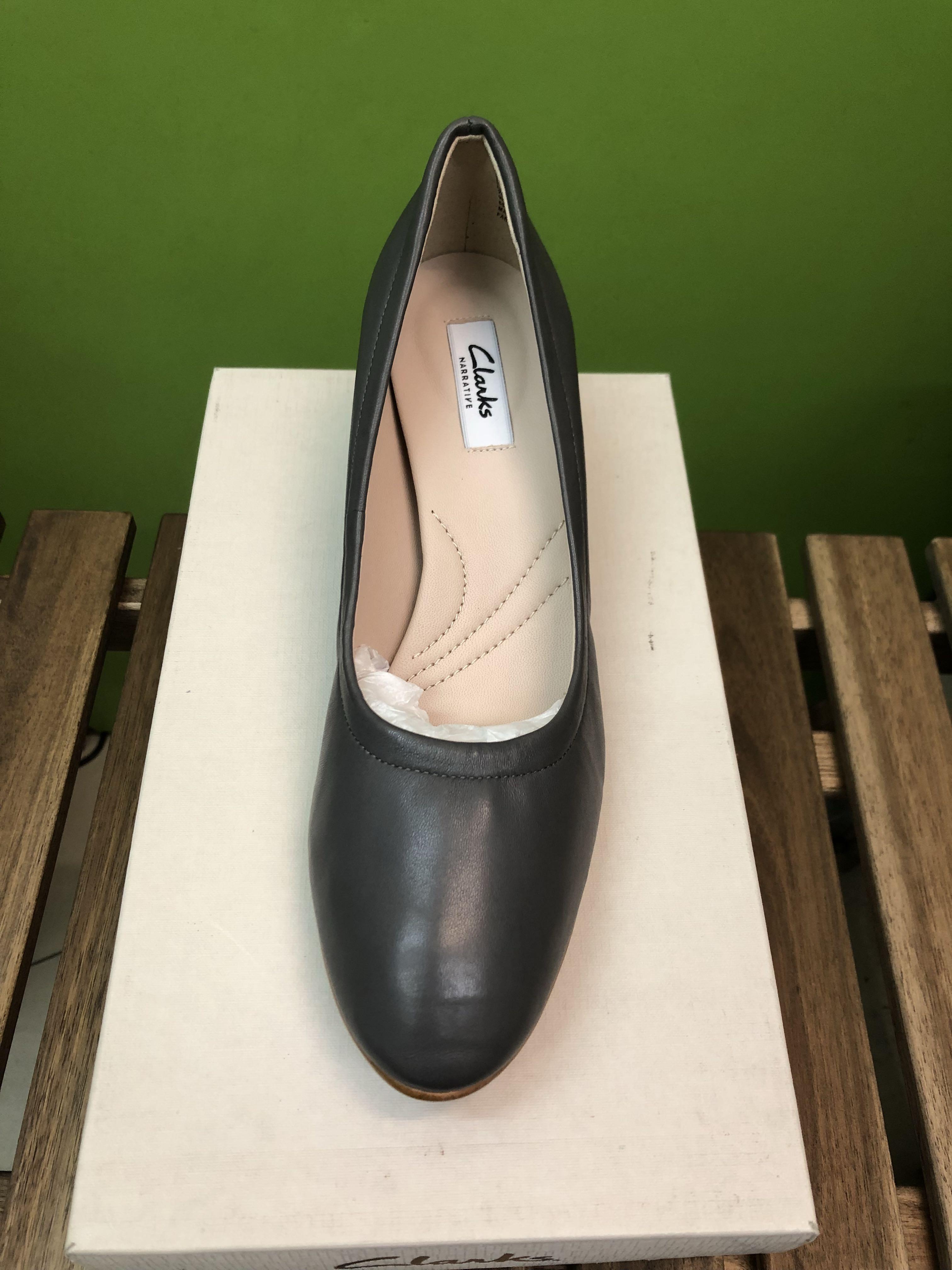 DISCOUNTED Clarks Leather Grace Isabella