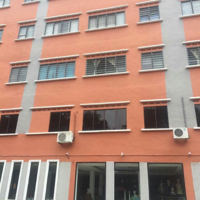 Flat Taman Pulai Utama Belakang Giant Tmn U Property Rentals On Carousell