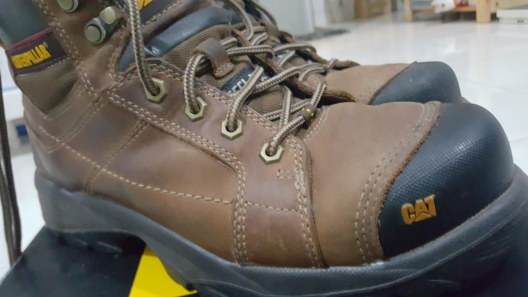 Jual Sepatu Safety Caterpillar Crossrail St Original 100 Fesyen Pria Sepatu Di Carousell