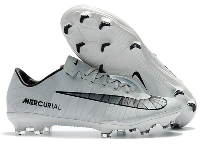 Kasut bola nike 2018 new arrivals