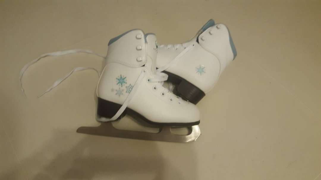 white ice skates size 2