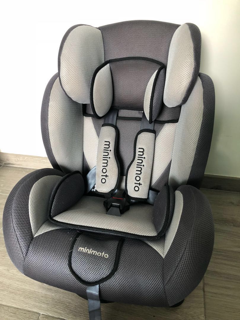 Minimoto car seat 9 36kg very new
