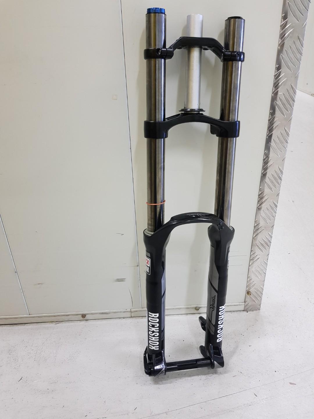 Rockshox domain best sale rc dual crown