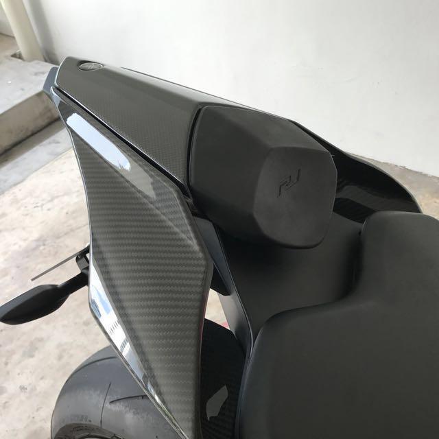 thumbnail image 2 of Carbon Fiber Solo Seat Cowl For Yamaha YZF-R6 (2017-2020) – High Gloss Finish 2 of 6