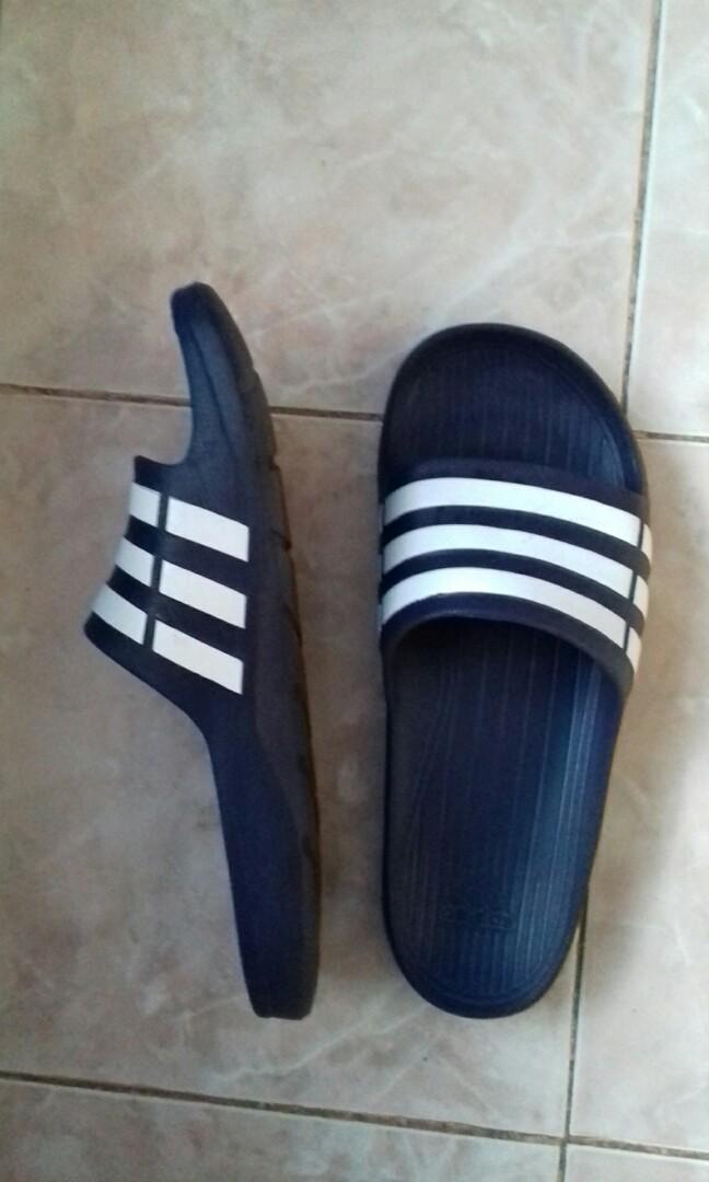 Old sales adidas slides