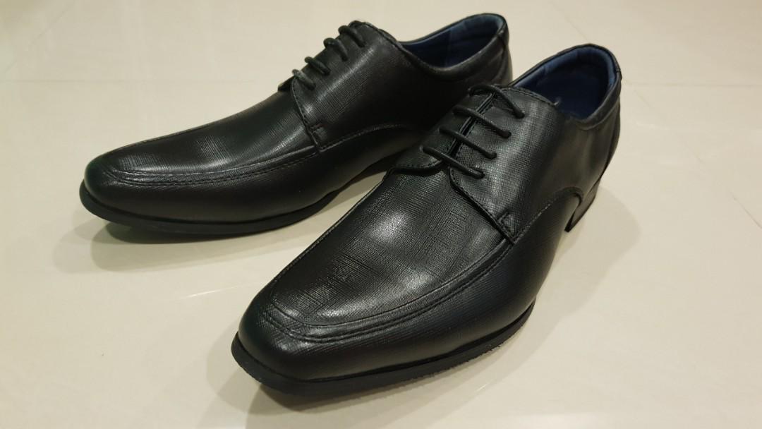 Contemporary Lace Up Dress Shoes 