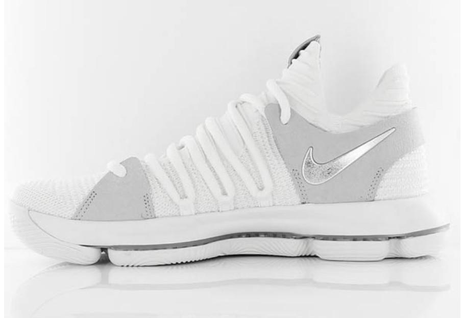 For sale Nike KD 10 all white size US 9.5