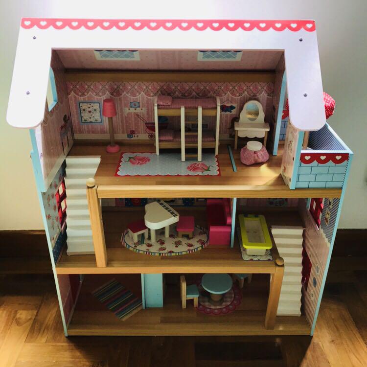 KidKraft Dollhouse used doll house, Hobbies & Toys, Toys & Games on
