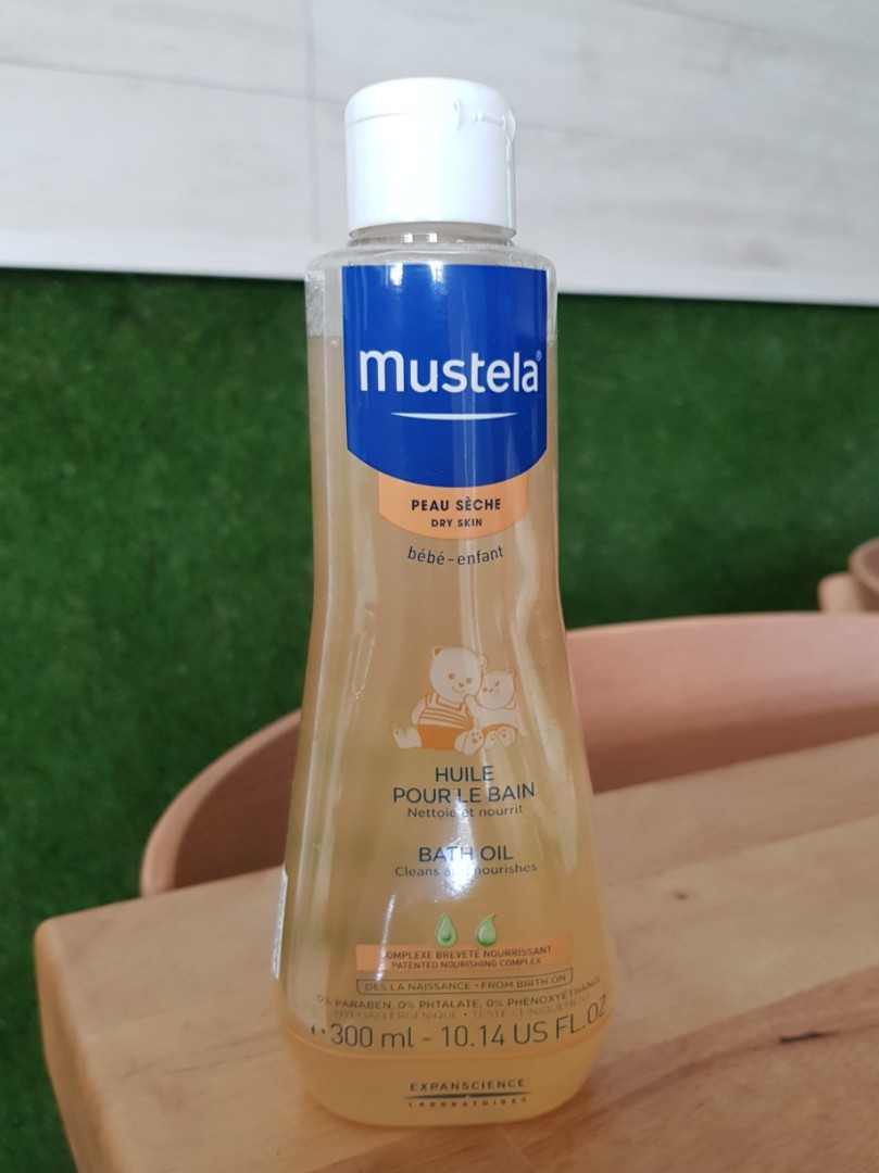 mustela bath oil for dry skin