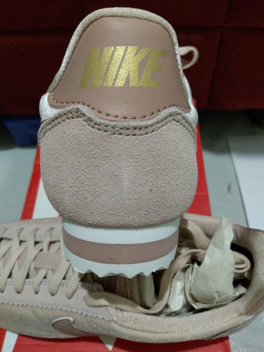SELLING LOW Nike Cortez SE Particle Beige Size 6.5 Women s