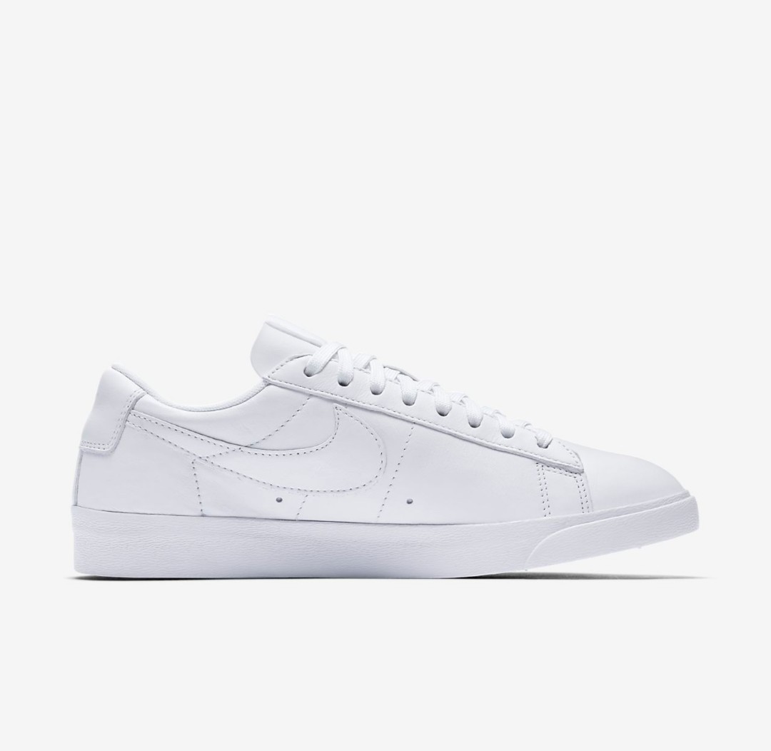 nike womens blazer low le