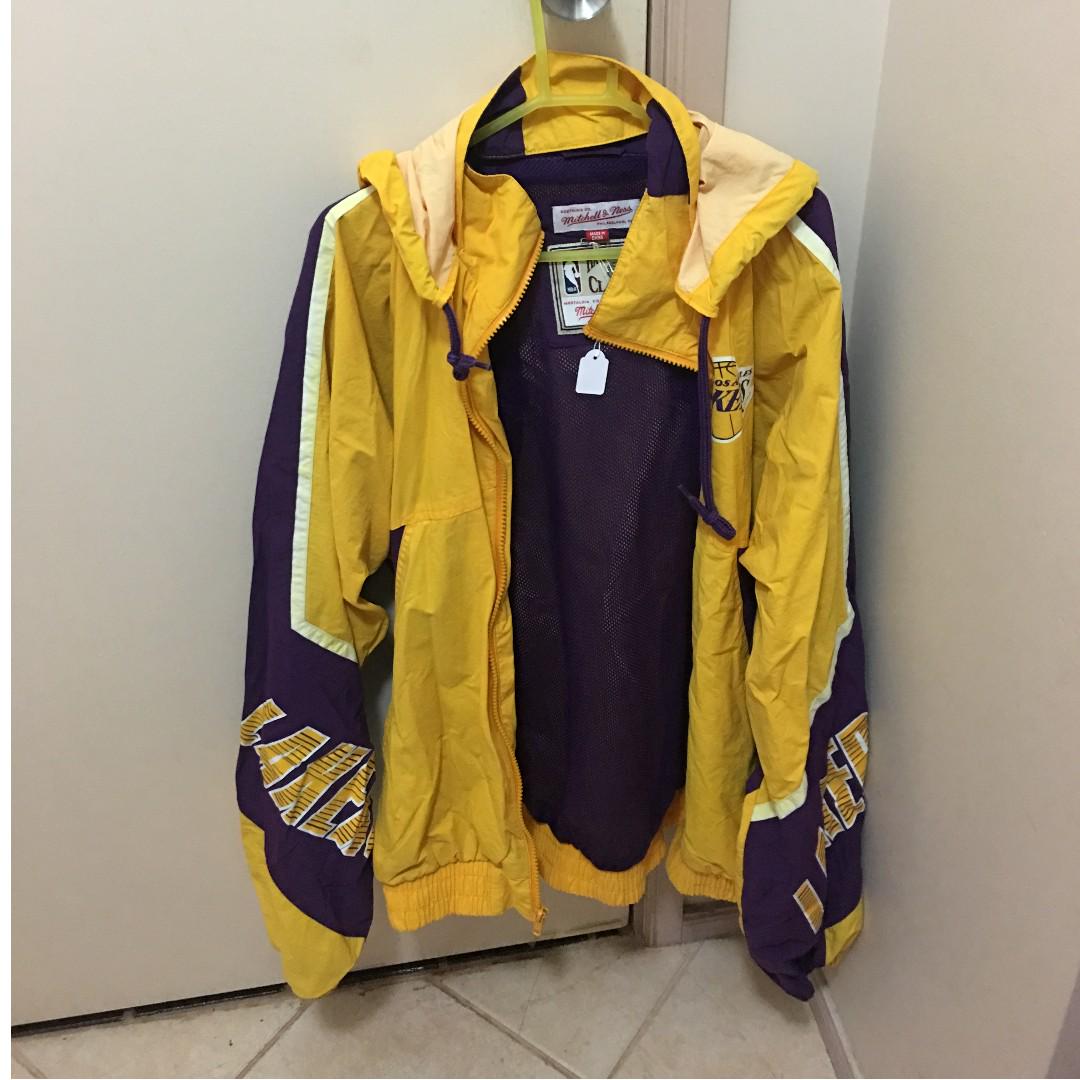 lakers yellow jacket