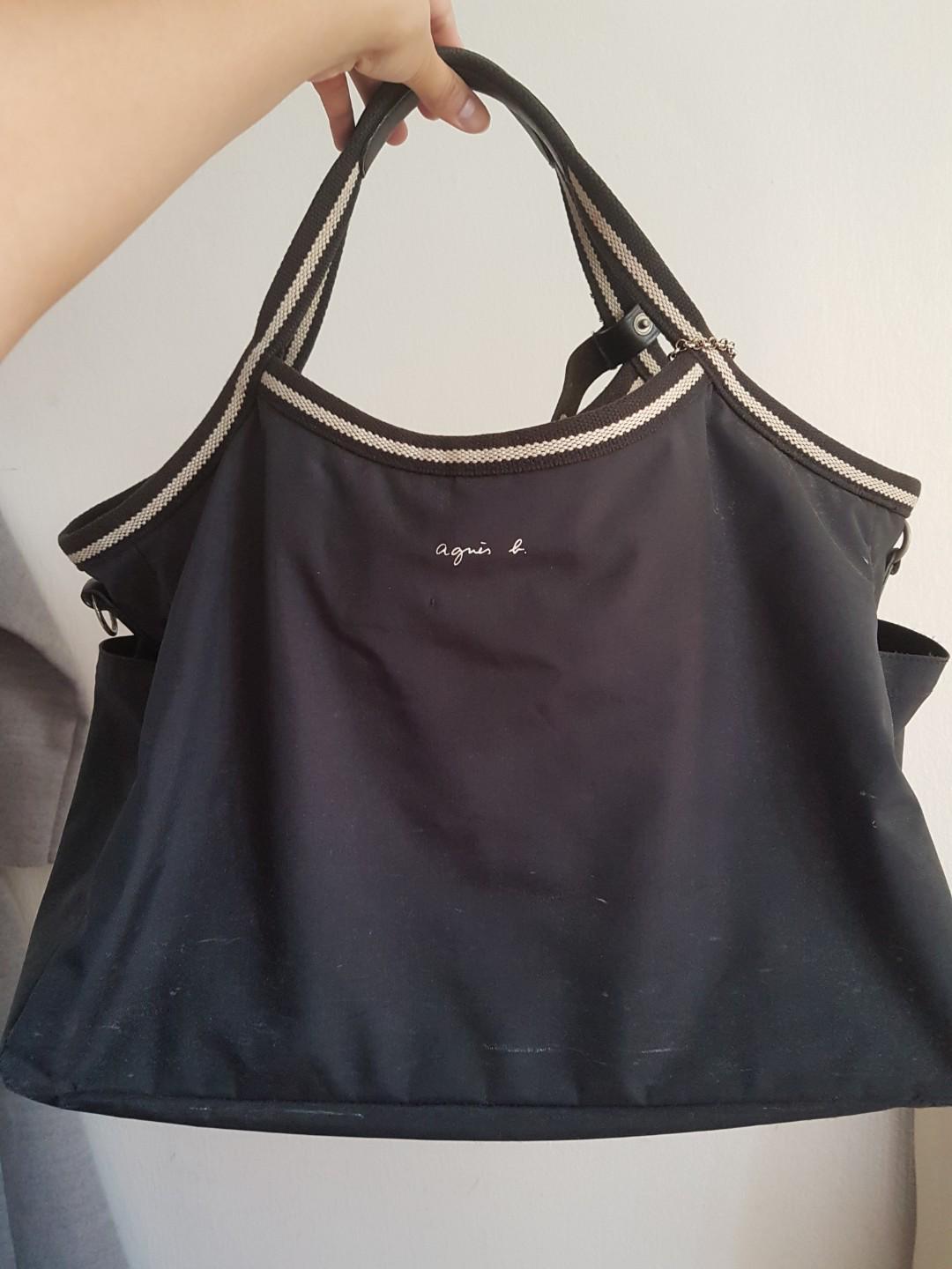 Agnes B Tote bag (Category: Bags & Wallets) located in Singapore. Submitted by lecliew (Listing ID 176174163, Image 1). Description: Old tote bag that I used for school and I am now working 😂 negotiable for fast trades No trades and refunds thx.