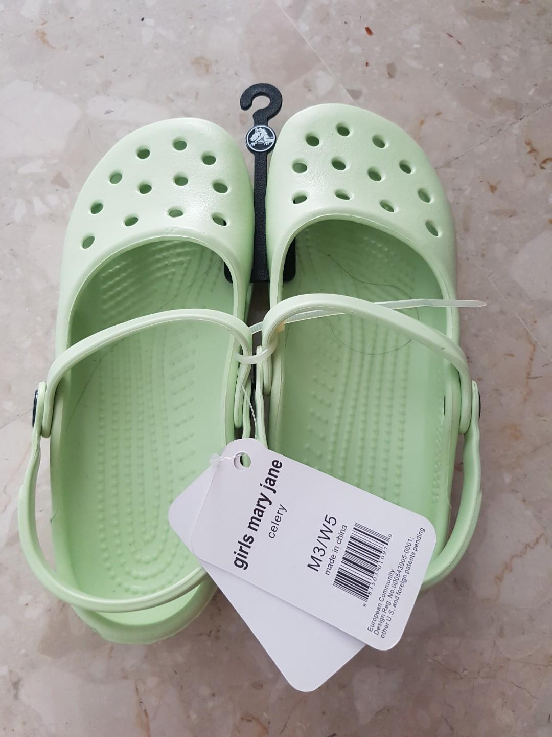 Girls mary outlet jane crocs