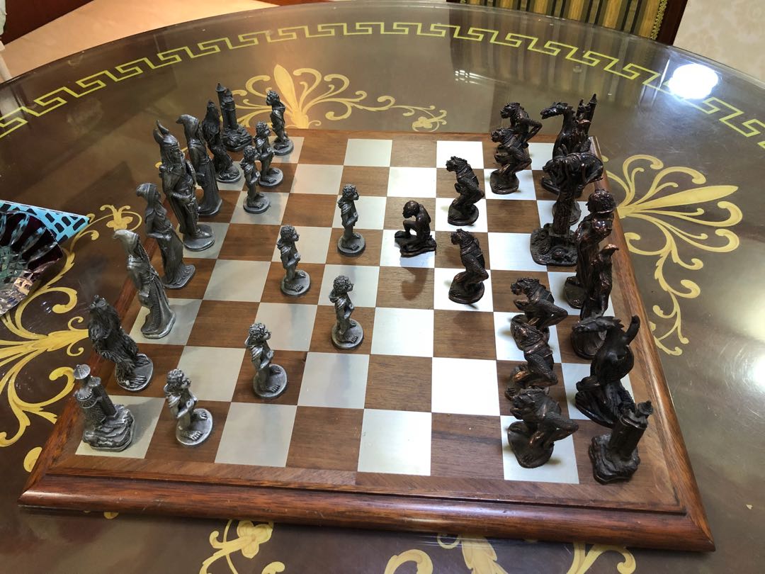 Chess Set Lord Of The Rings Selangor Pewter Vintage Collectibles Vintage Collectibles On Carousell Lord of the rings chess pieces only fellowship of the ring not full set.