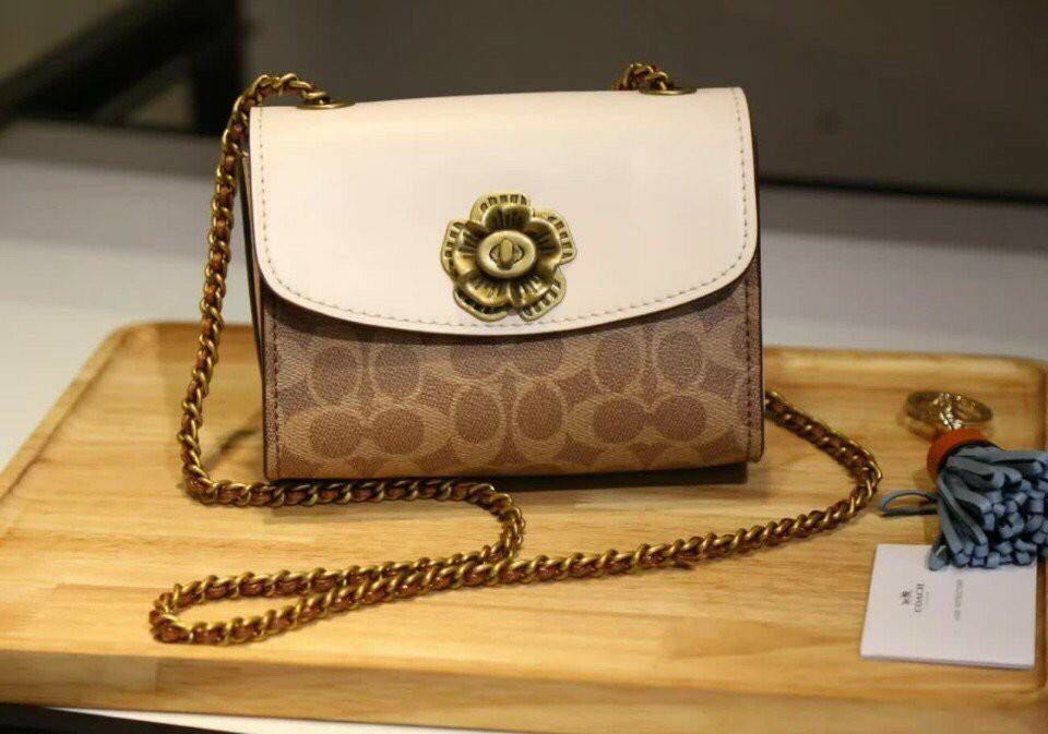 coach parker 18 signature crossbody