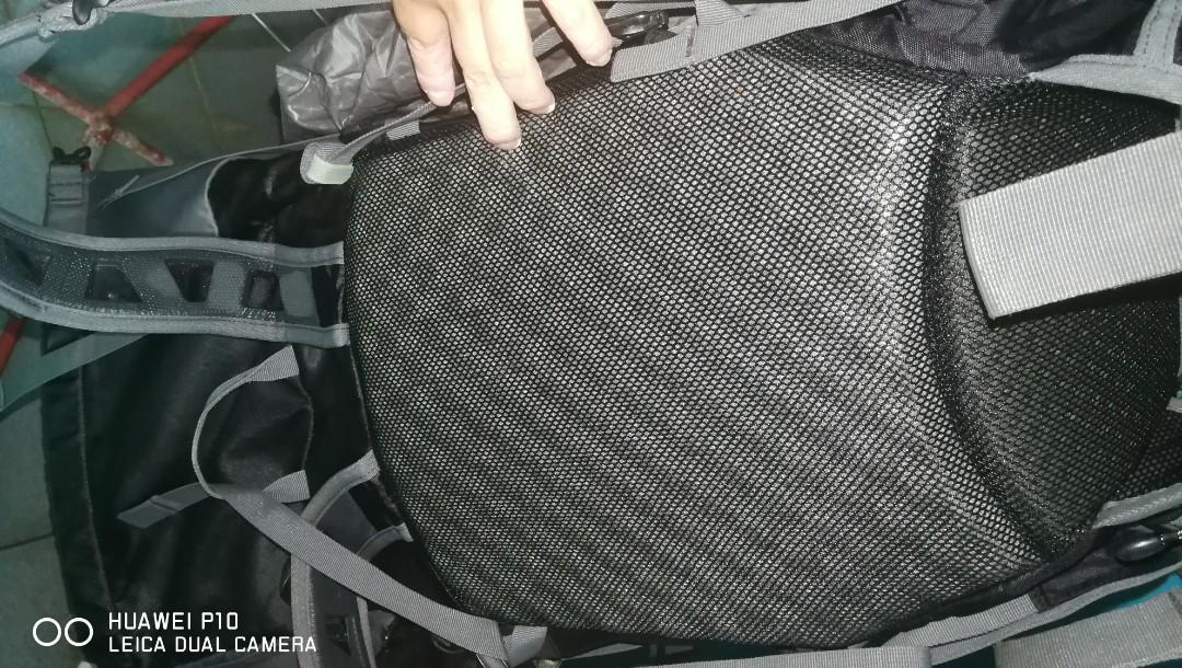 Columbia trail pursuit sales 40l