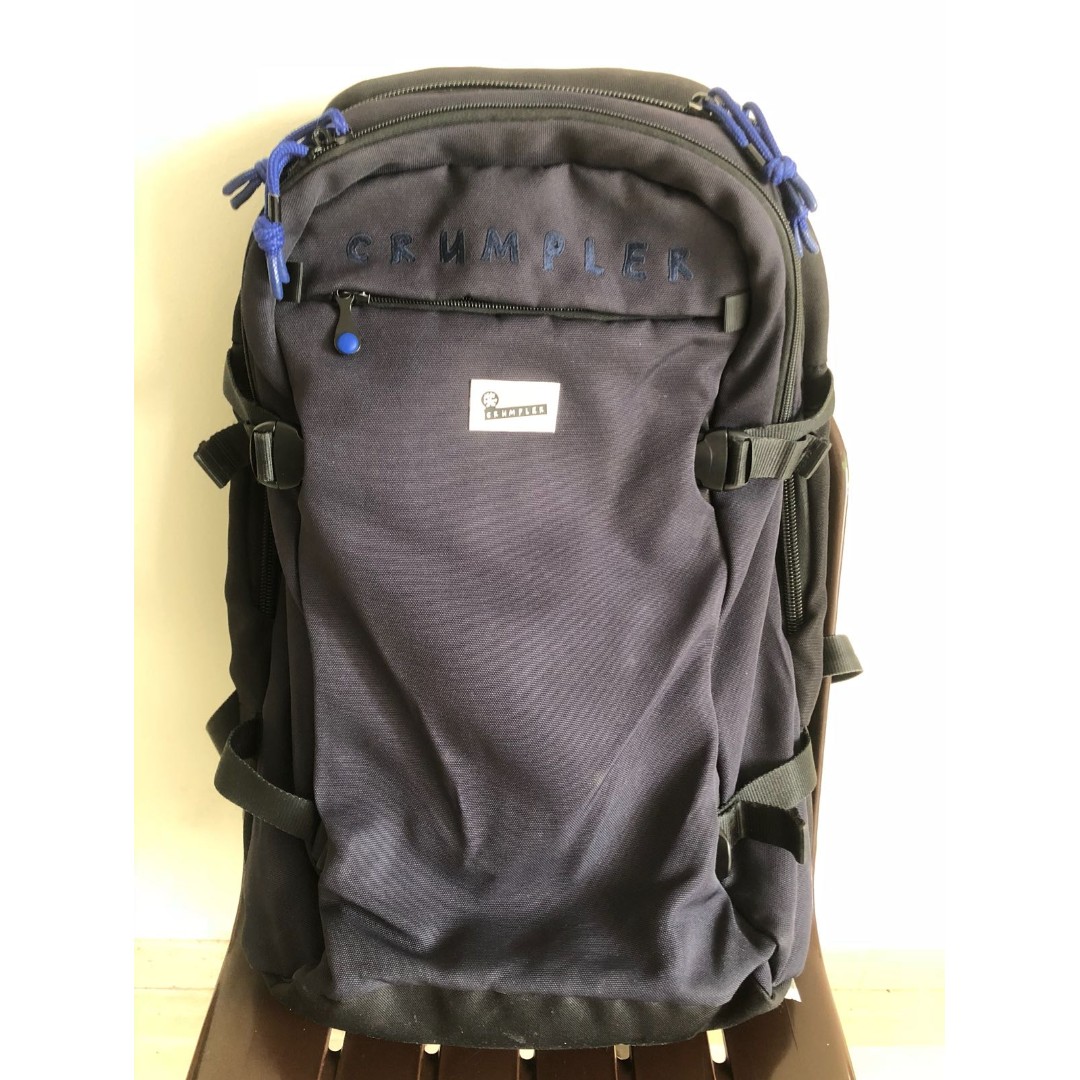 Crumpler low online level aviator 30l