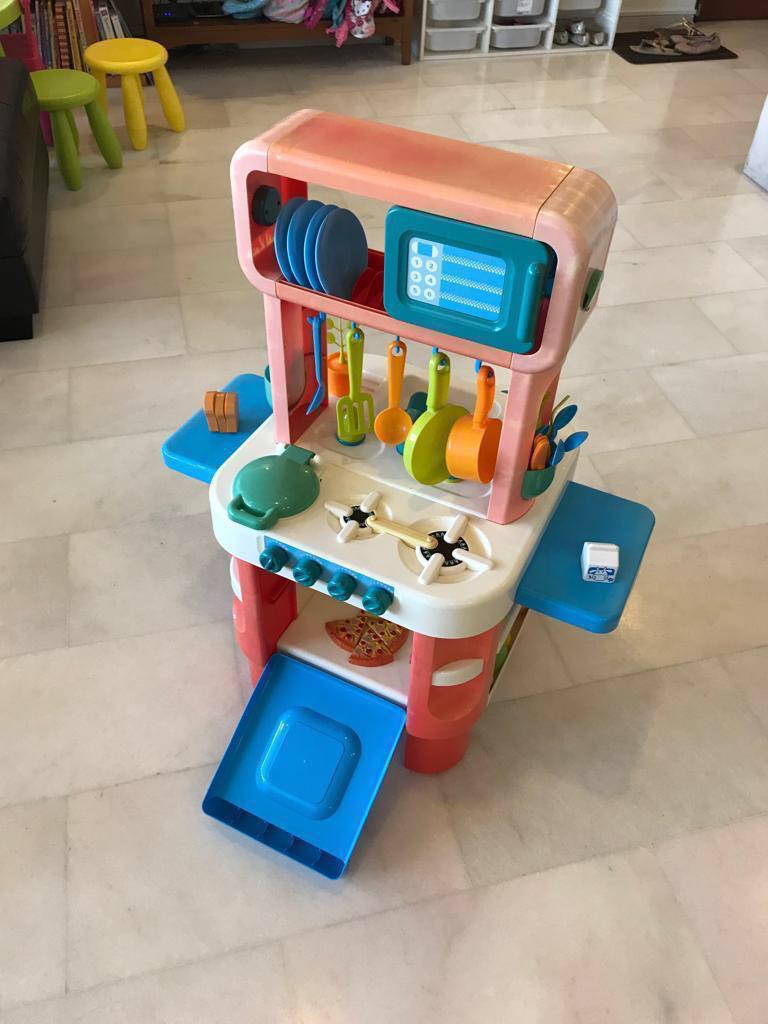 step2 little cooks kitchen playset