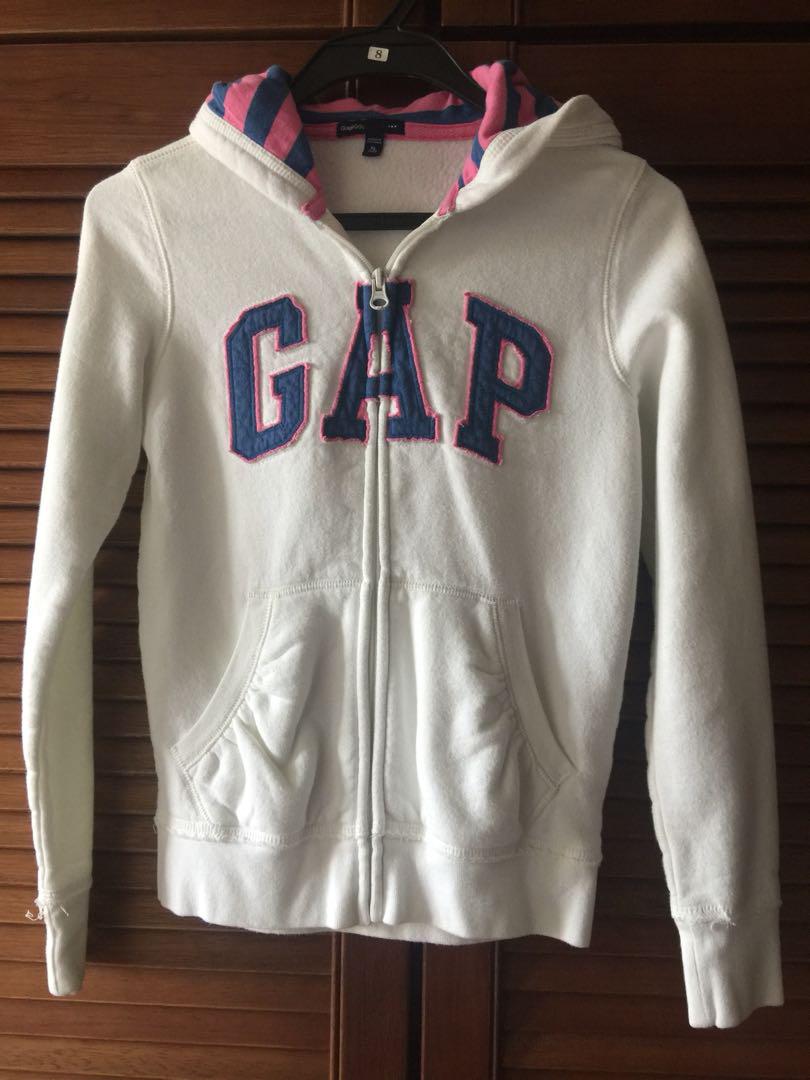 GAP Jacket (Category: Coats, Jackets and Outerwear) located in Singapore. Submitted by mrsmah (Listing ID 176222056, Image 1). Description: .