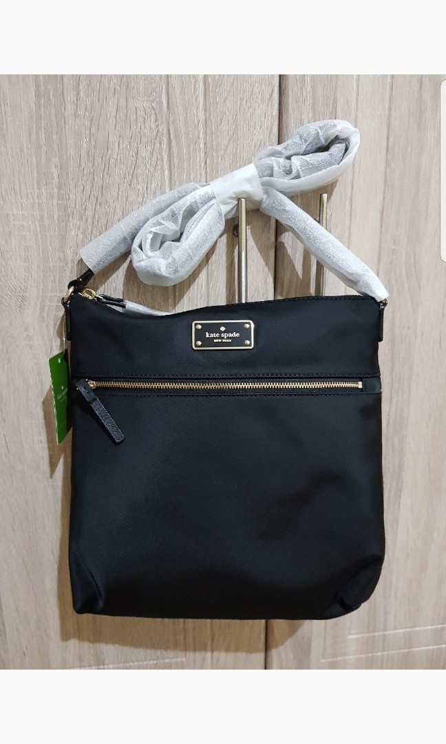 Kate Spade Sling Bag in black, Women's Fashion, Bags & Wallets, Cross
