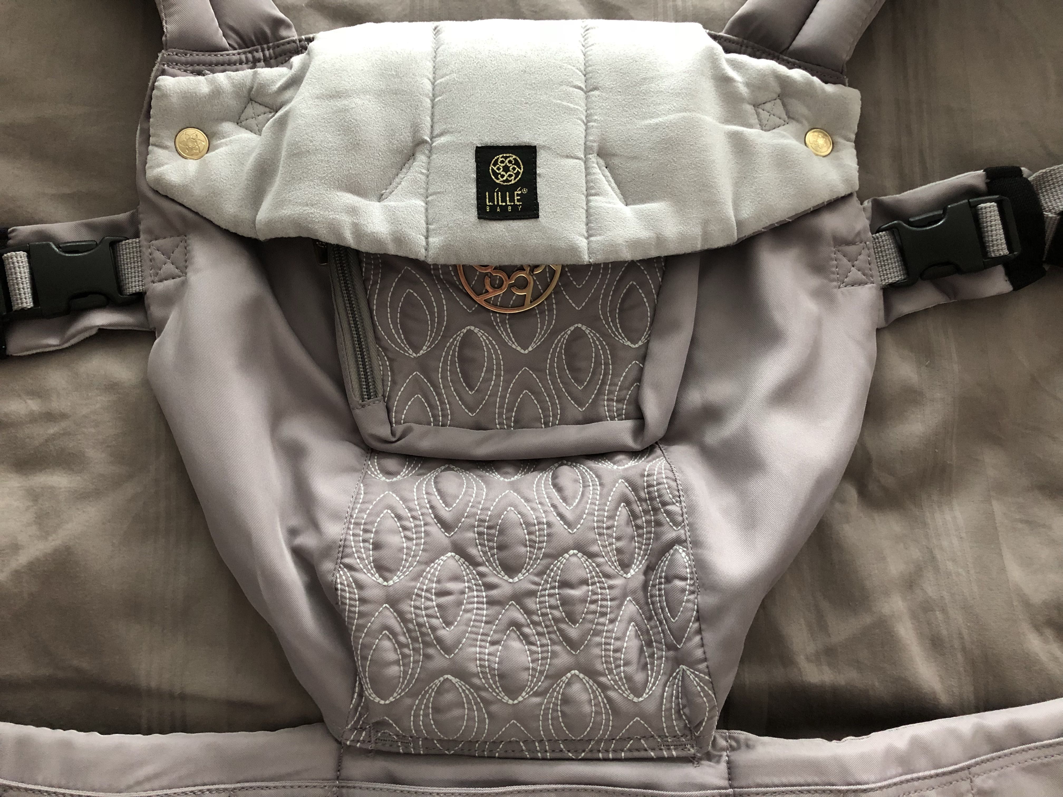 Lillebaby 2025 embossed luxe