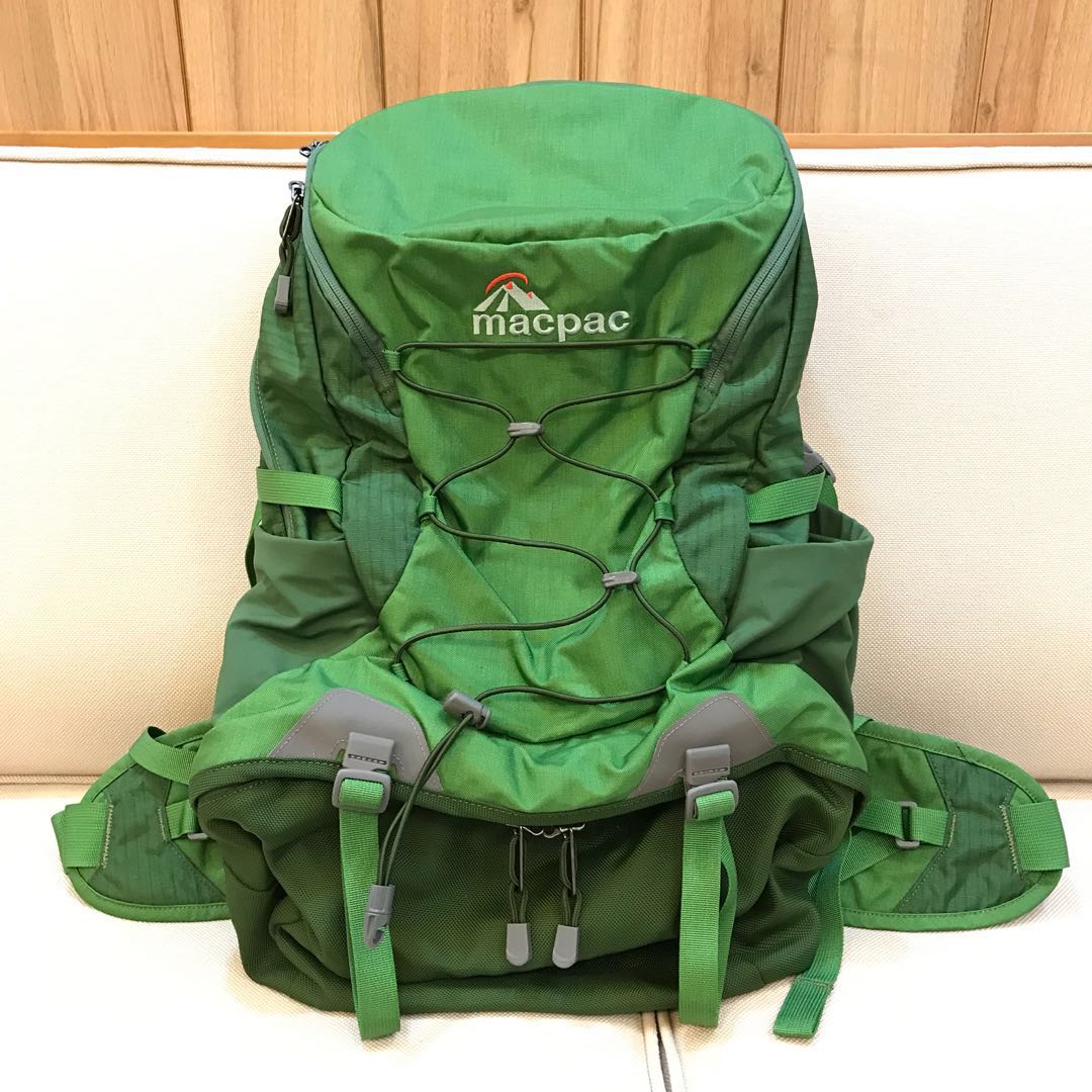 macpac voyager 35l backpack