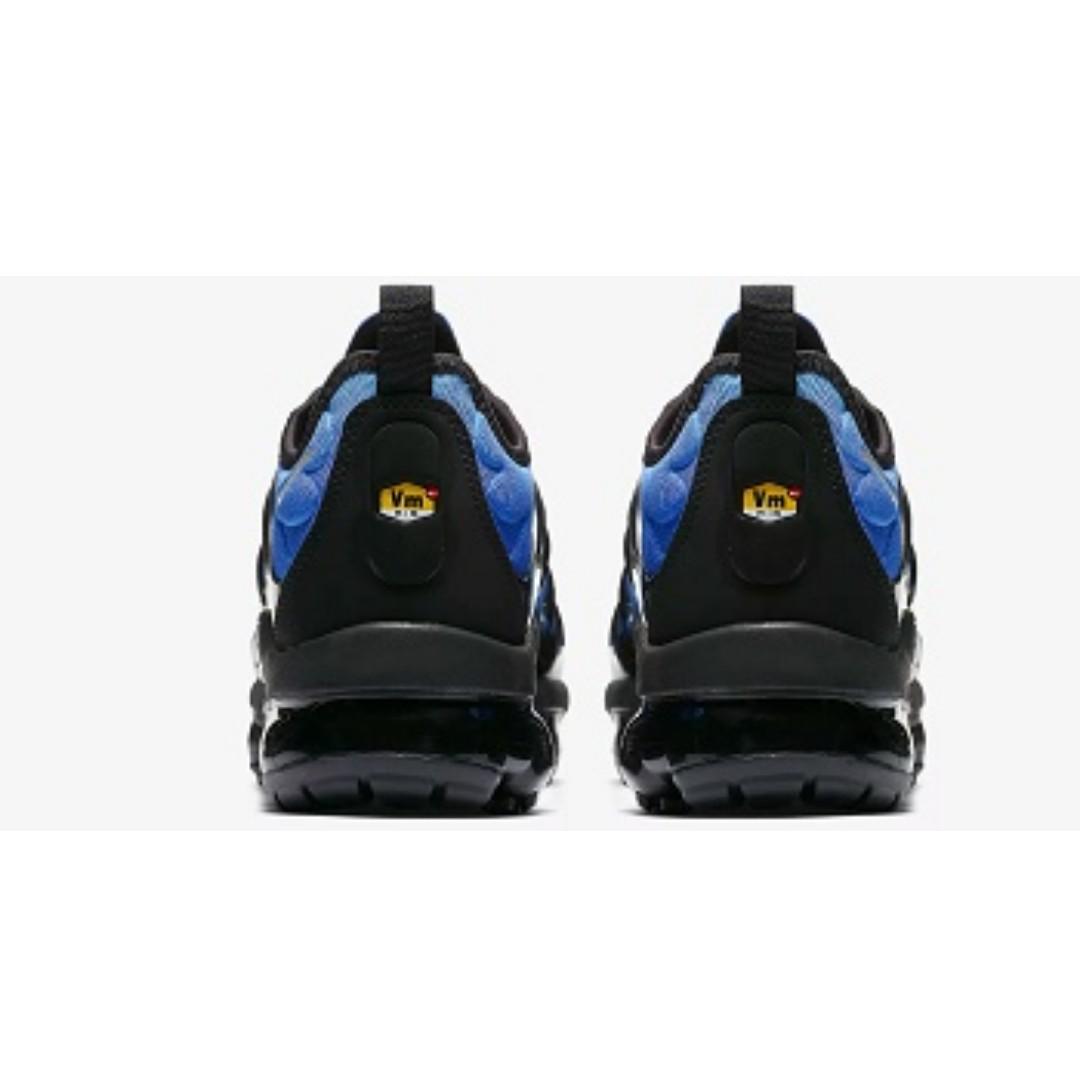 nike vapormax plus black and blue